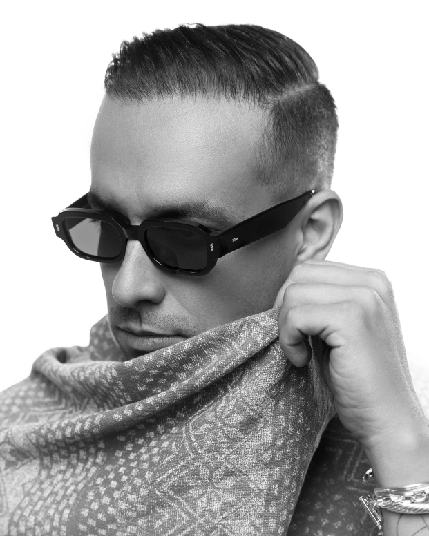 DJ phellix portrait 1